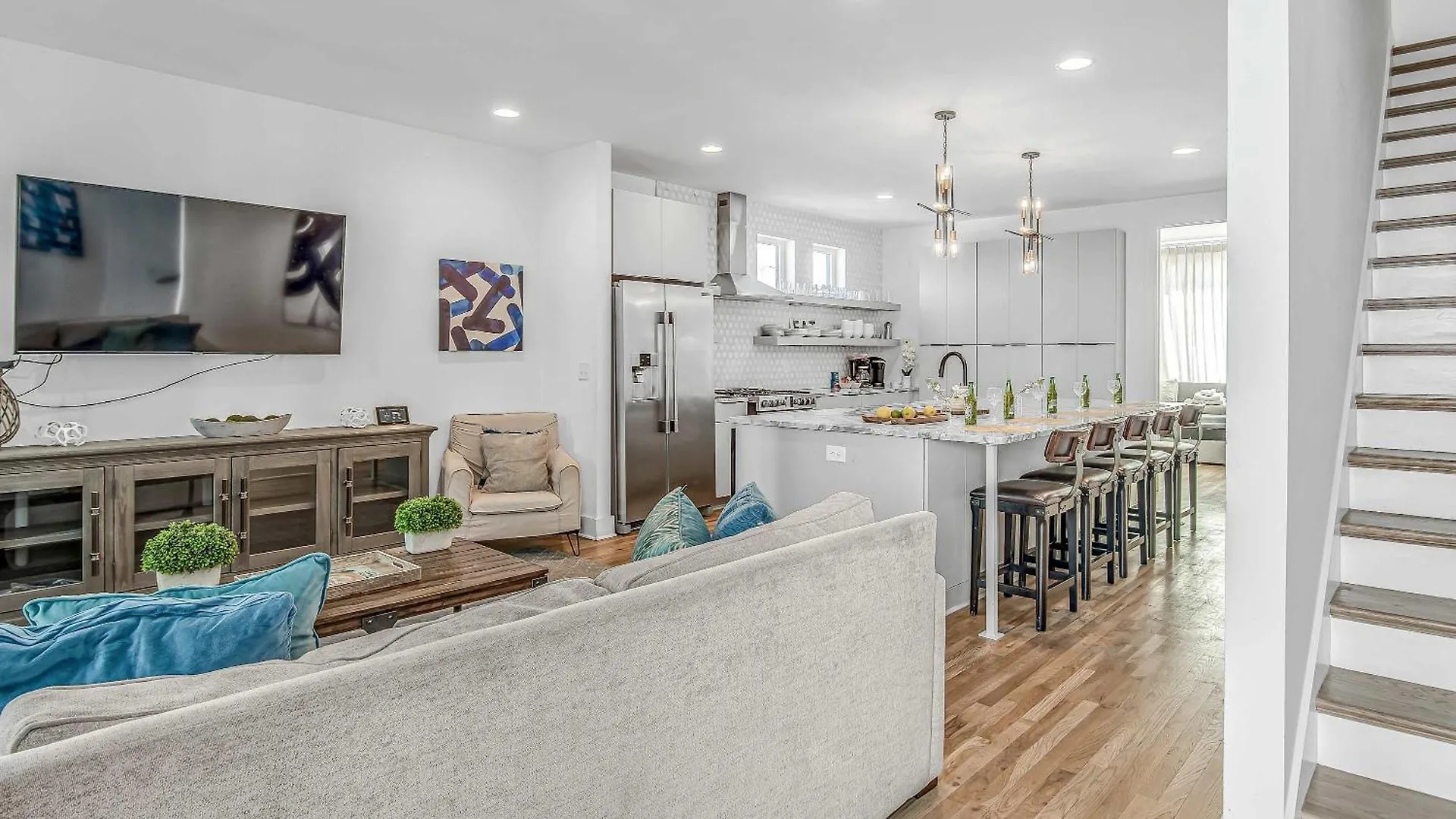 Holiday home Spectacular Double Rooftop Home 7 Mins To Broadway Nashville