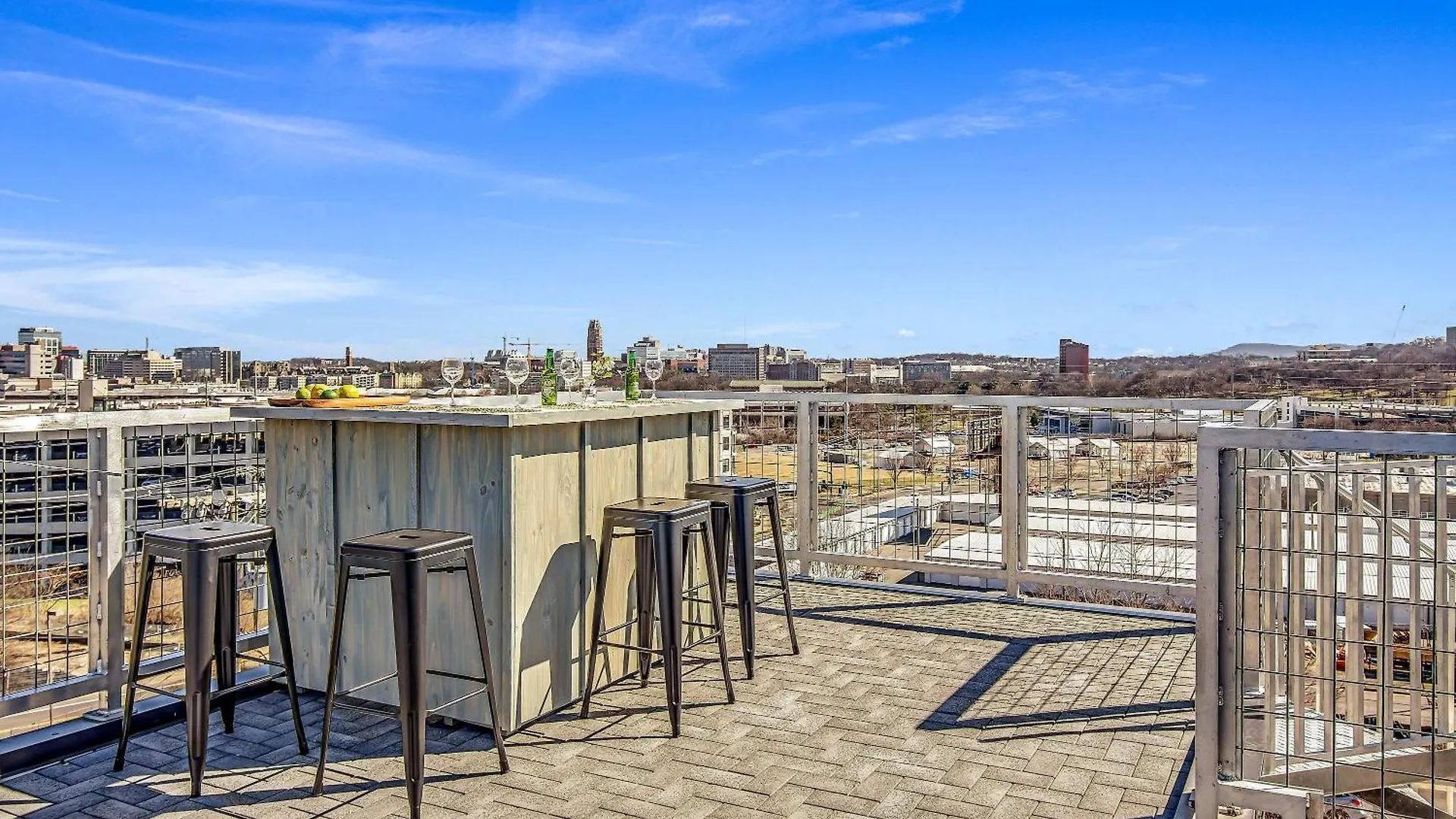 Spectacular Double Rooftop Home 7 Mins To Broadway Nashville United States