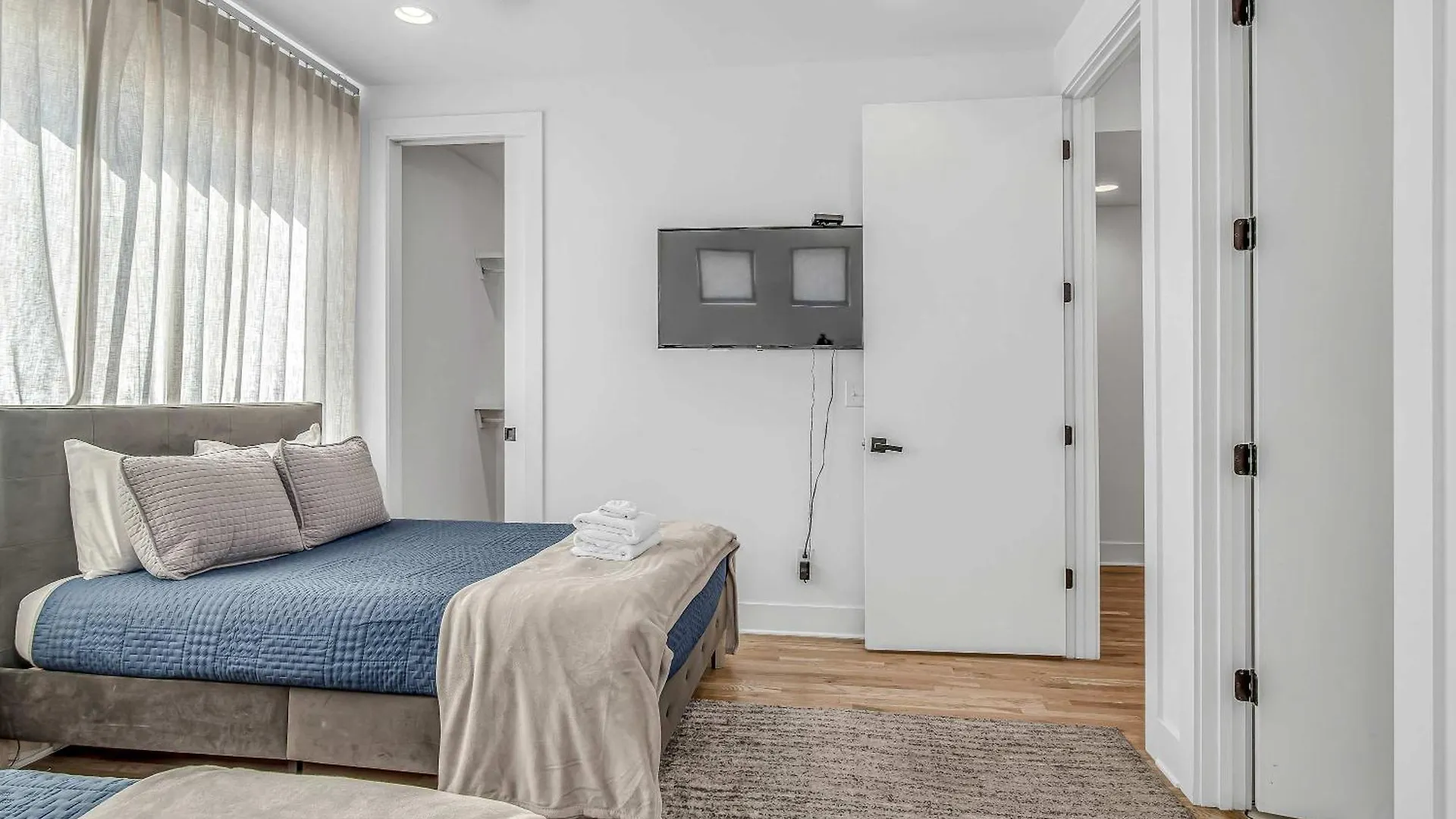 Holiday home Spectacular Double Rooftop Home 7 Mins To Broadway Nashville United States