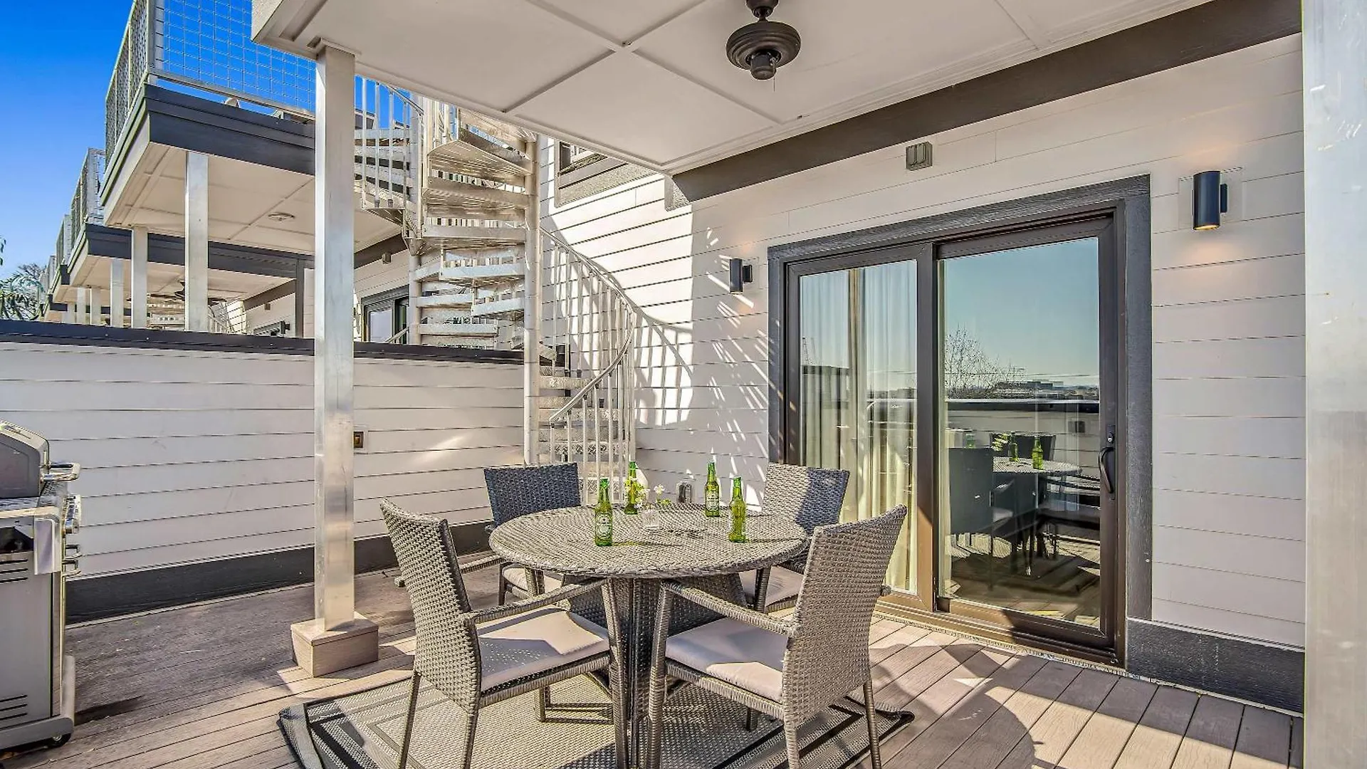 Spectacular Double Rooftop Home 7 Mins To Broadway Nashville 0*,