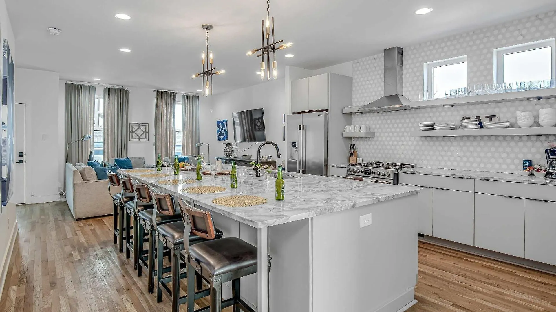 Spectacular Double Rooftop Home 7 Mins To Broadway Nashville 0*,